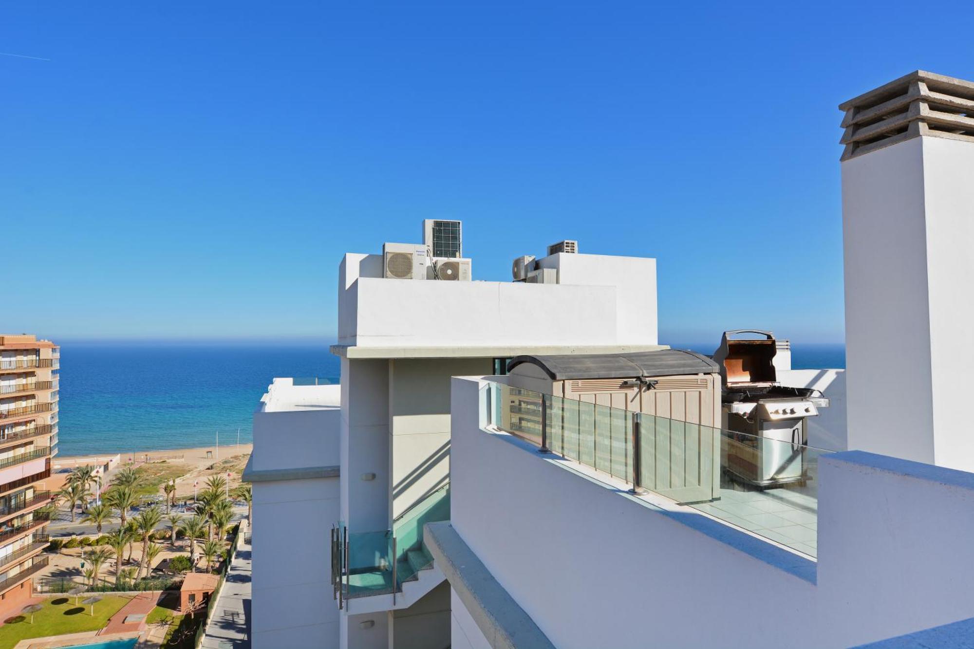 Beachfront Luxury Apartments By Nras Ареналес-дель-Соль Номер фото